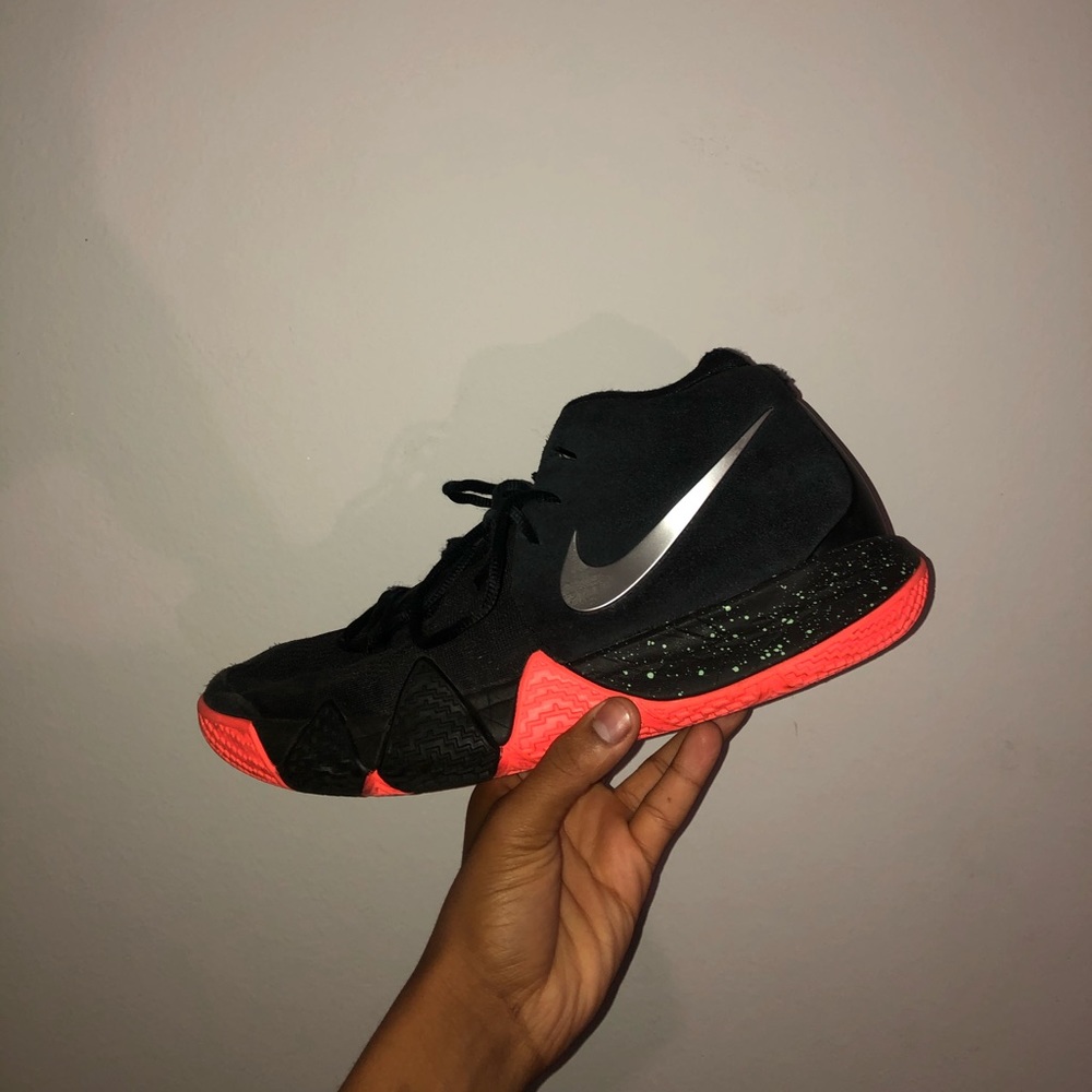 Nike men’s kyrie 4 “Silver Orange”
